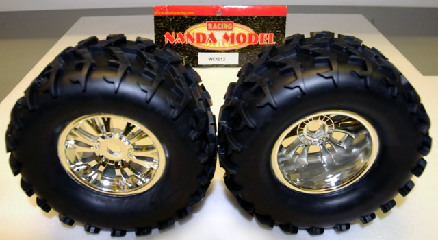 NANDA WC1013 Monster Truck new Tires chrome Mechanix/Big Fangs NANDA WC1013 Monster Truck new Tires chrome Mechanix/Big Fangs